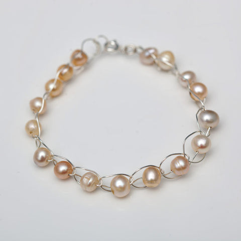 Pearl Crochet Bracelet (Single Row)